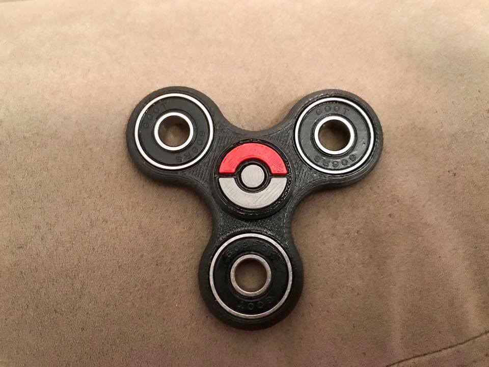 Miniatura 2 do modelo 3D Pokeball Spinner cap