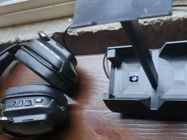 Logitech Headphone Charging Stand
