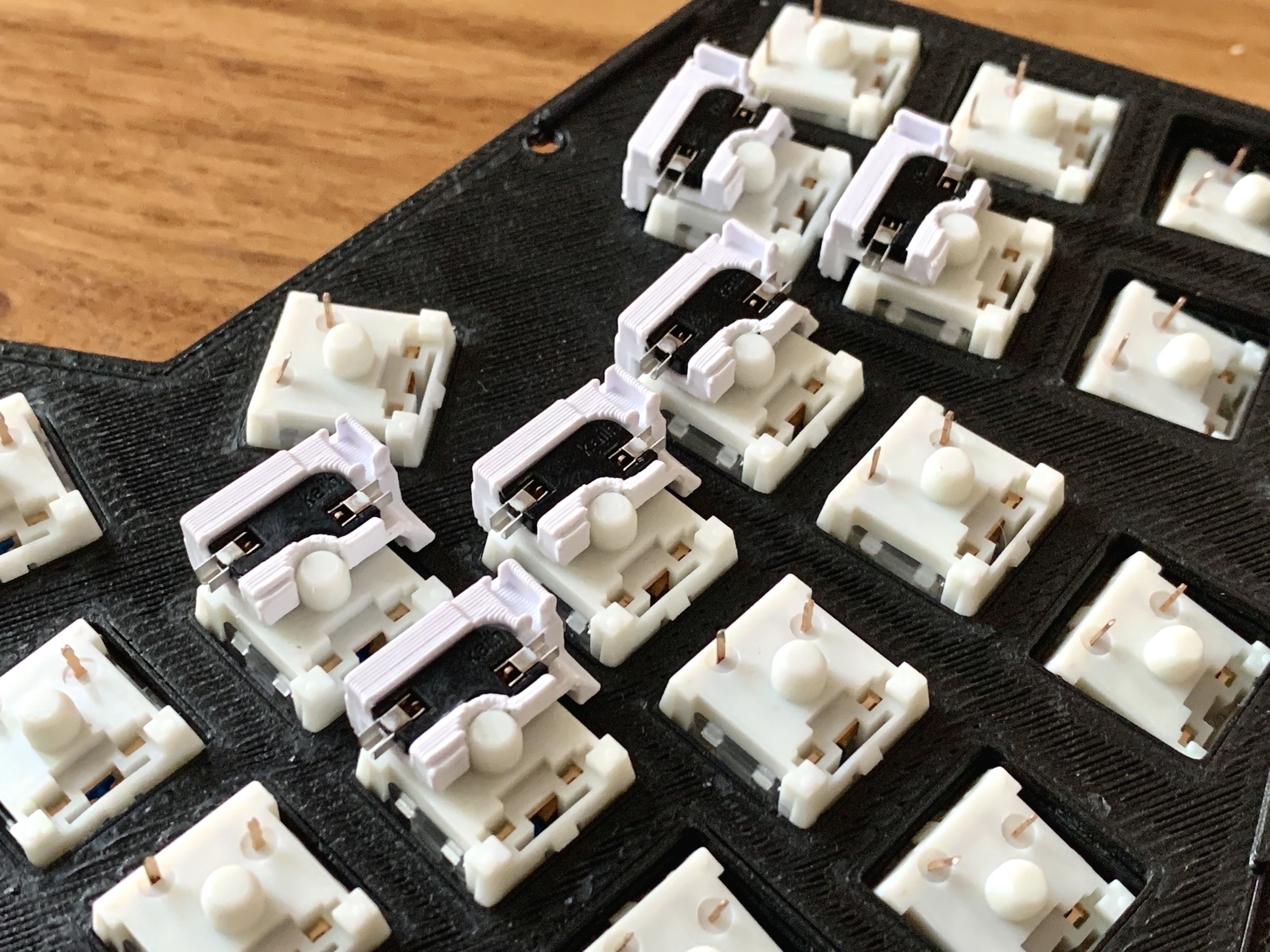 Miniatura 2 do modelo 3D hot-swap socket holders