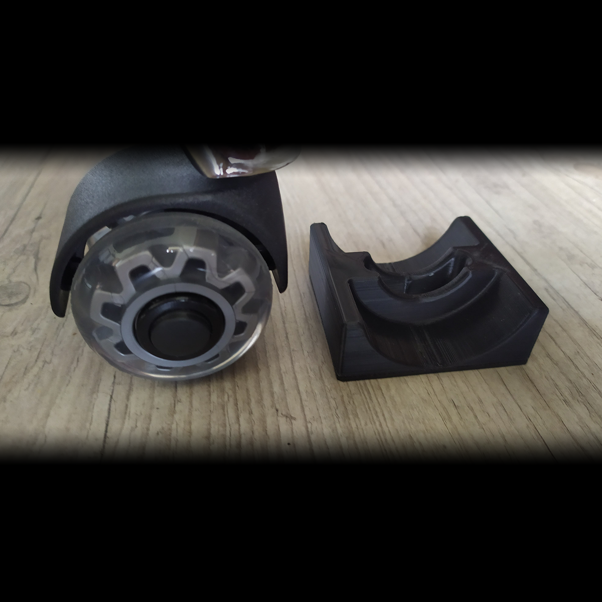 WHEEL CHOCK