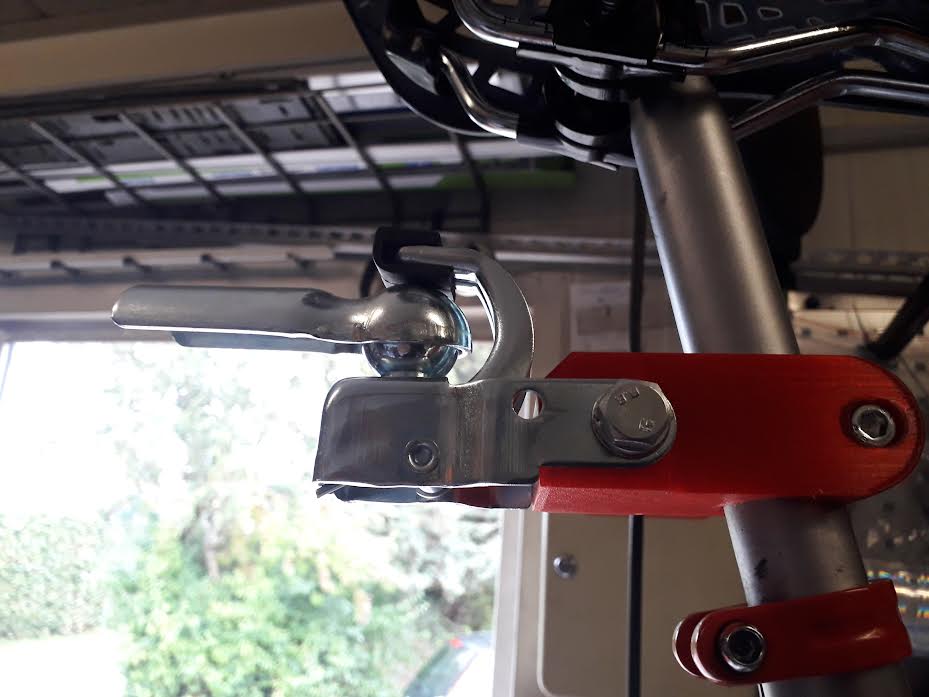 Bike hitch on seatpost