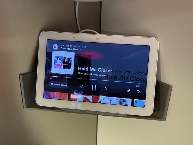 Google Home Hub 7" corner shelf