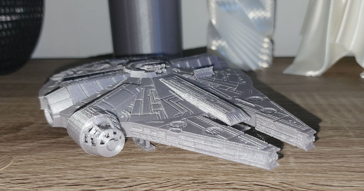 Millennium Falcon with landing gear deployed - standing print by Triple G  Workshop | Download free STL model | Printables.com