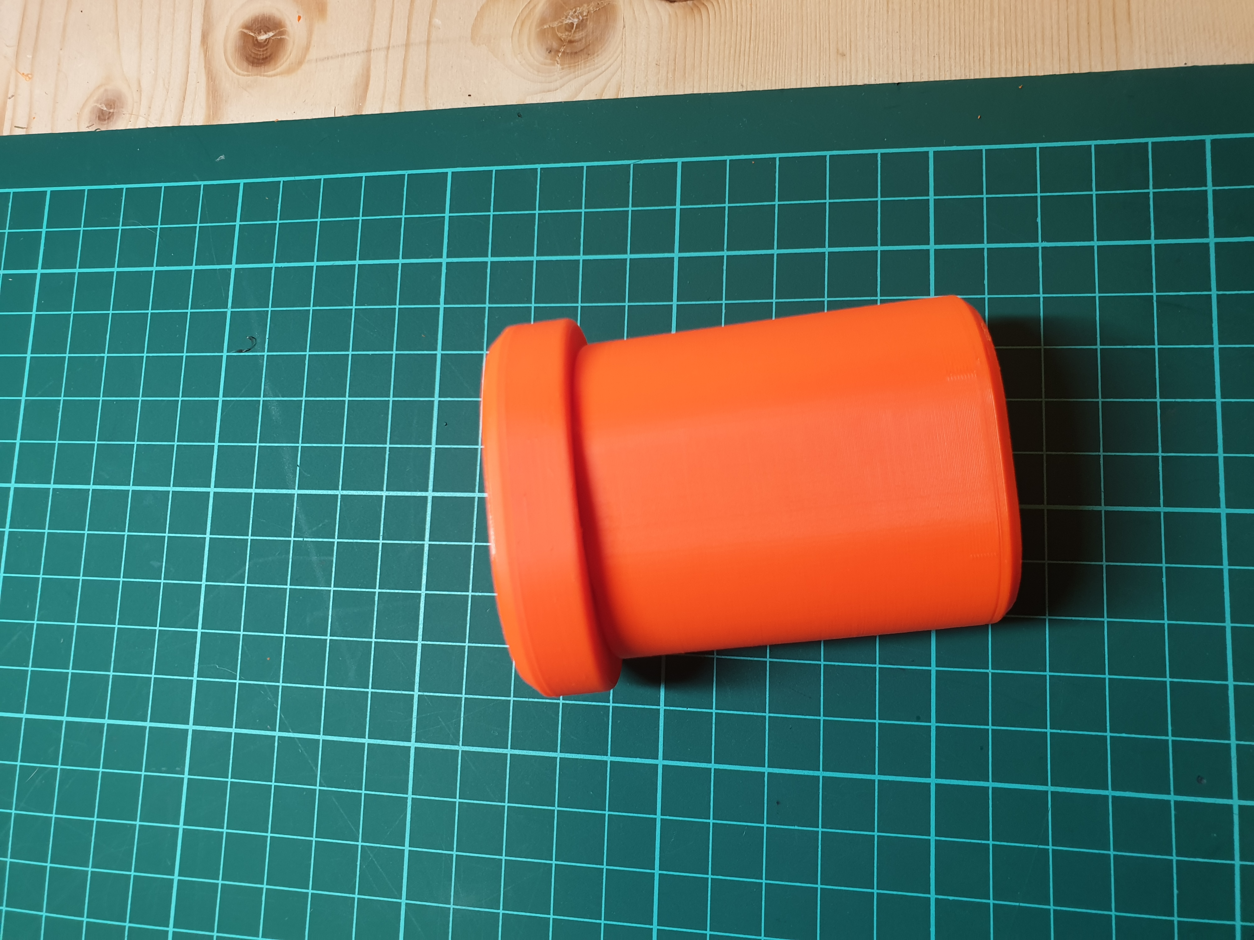 Oval Screwable Container — thumbnail 2