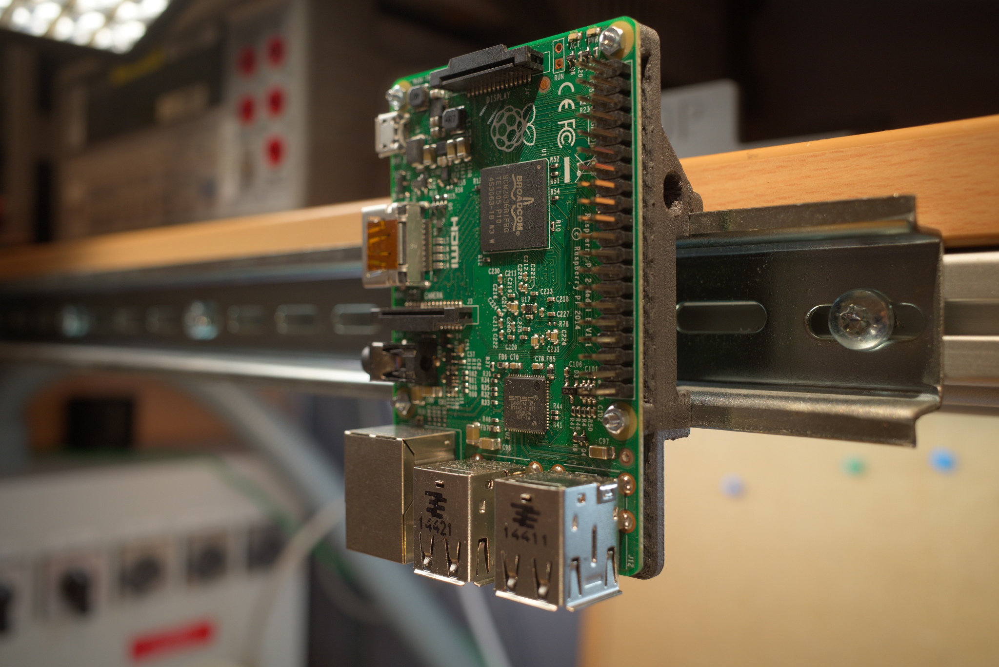 DIN rail mount for raspberry pi