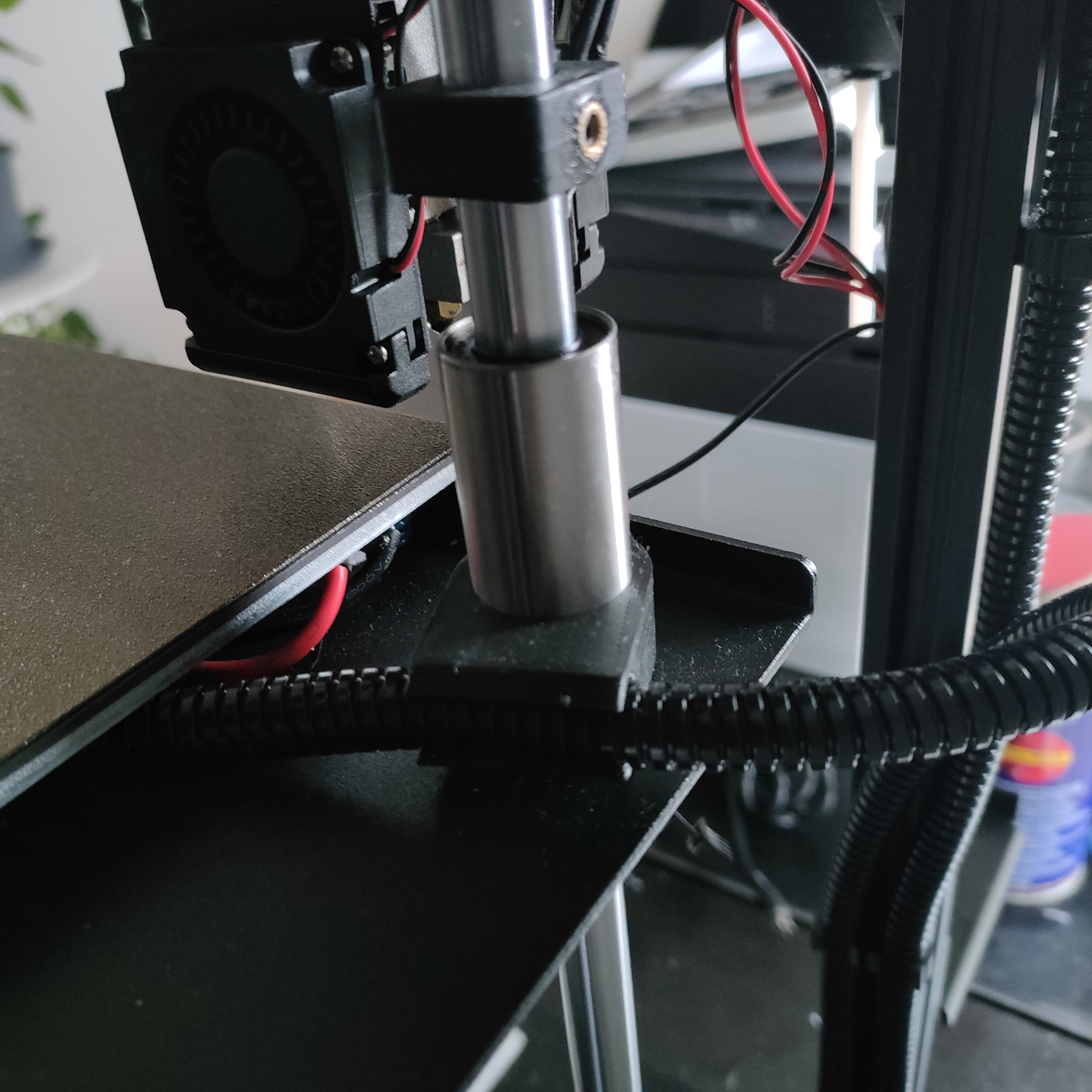 Sapphire pro hotbed cable holder