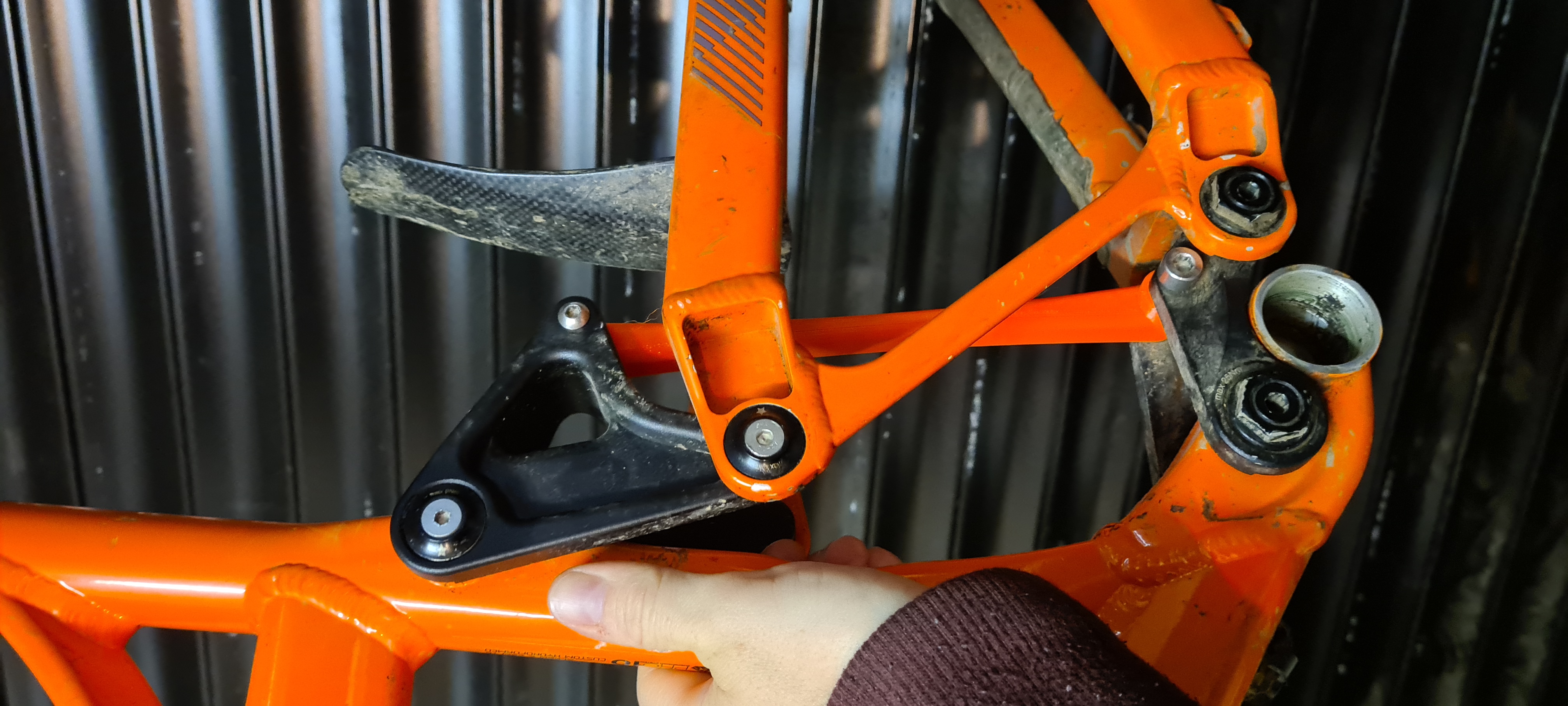 MTB rear shock brace 200mm x 22mm by REG Download free STL model