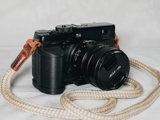 Hand Grip X-PRO 3 incl. ArcaSwiss Mount