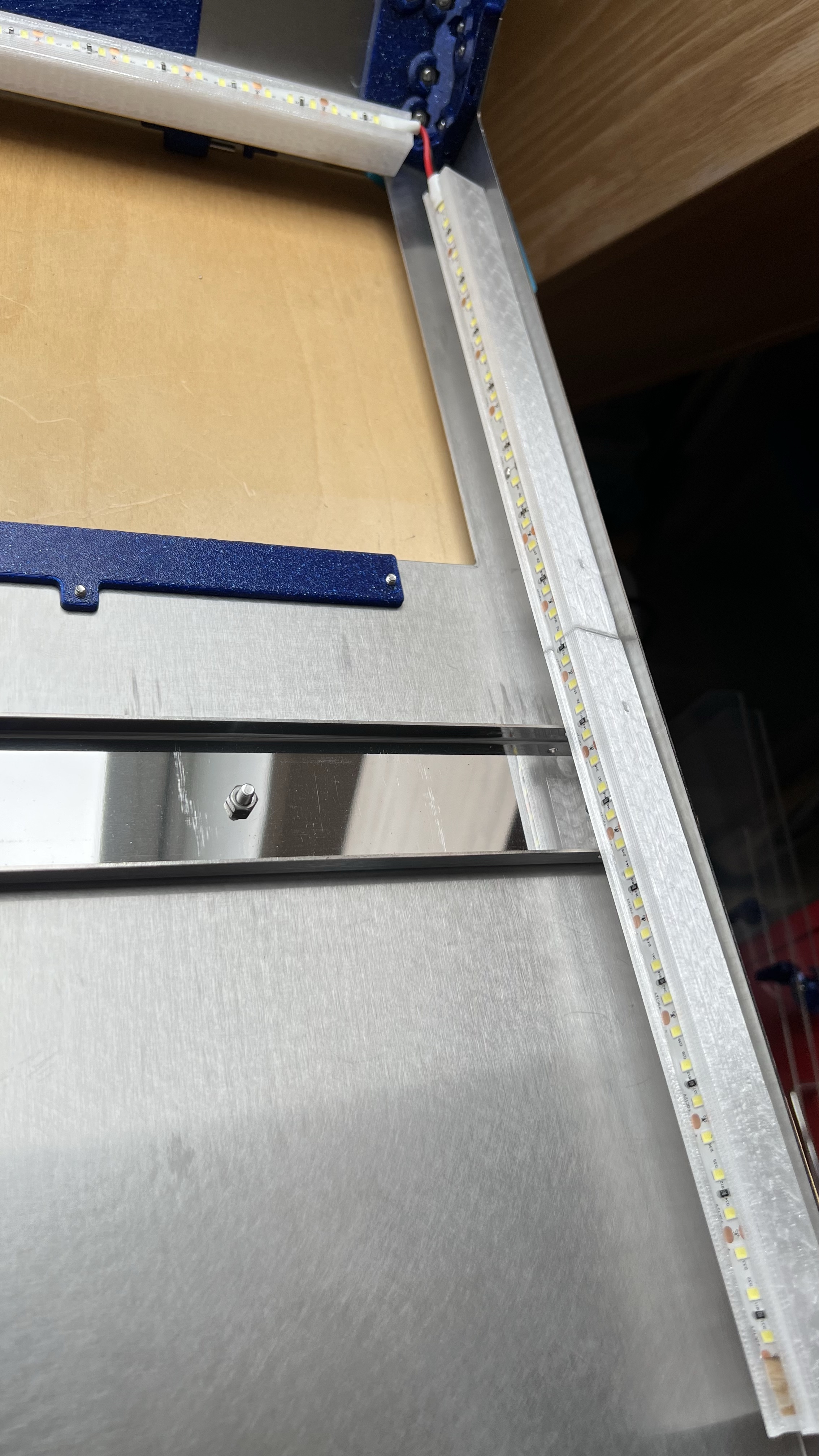 Miniatura 4 do modelo 3D LED-Magnet Leiste  PrinterBox