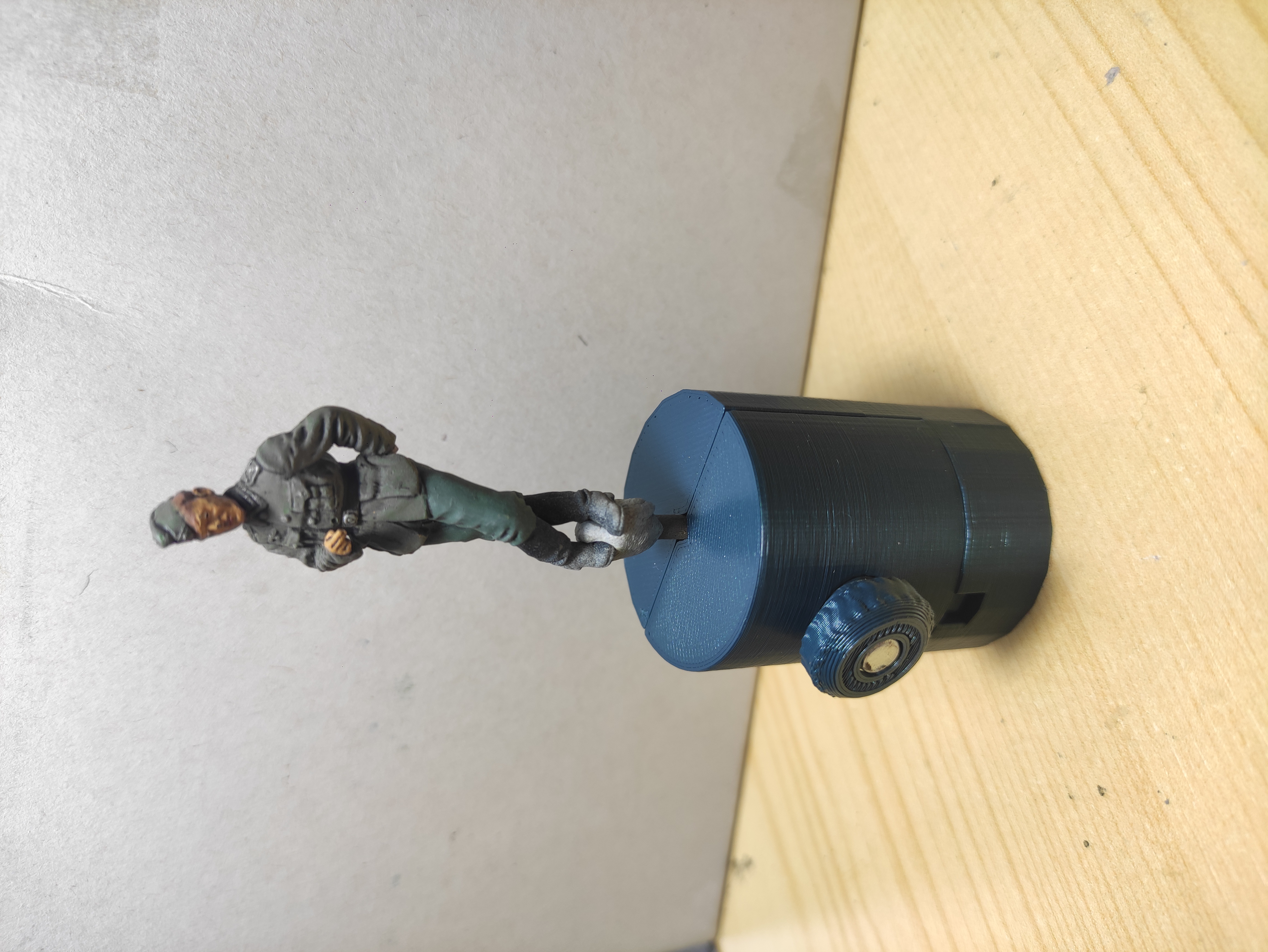 holder for figure painting