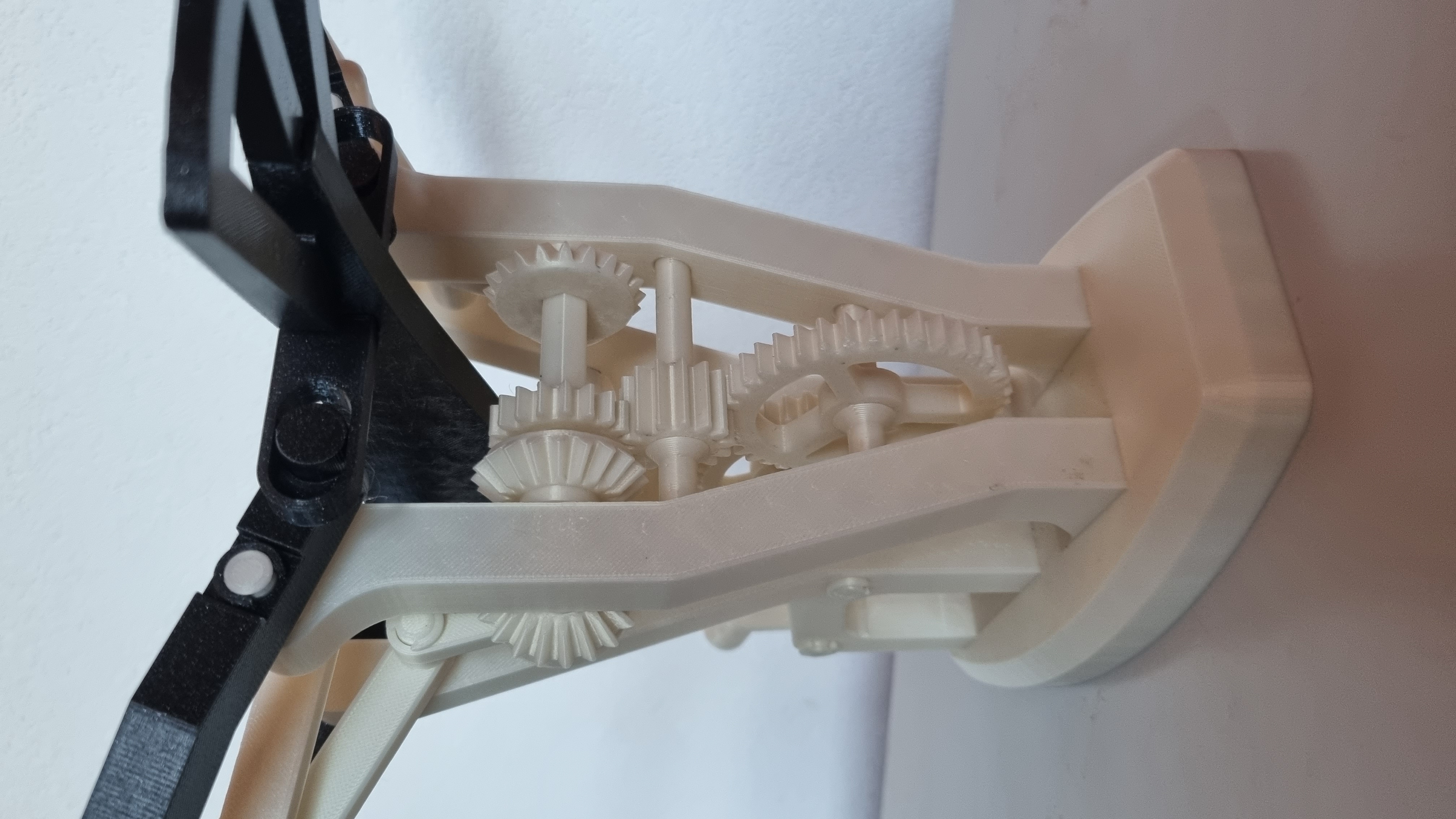Miniatura 16 do modelo 3D Flying Eagle Automata