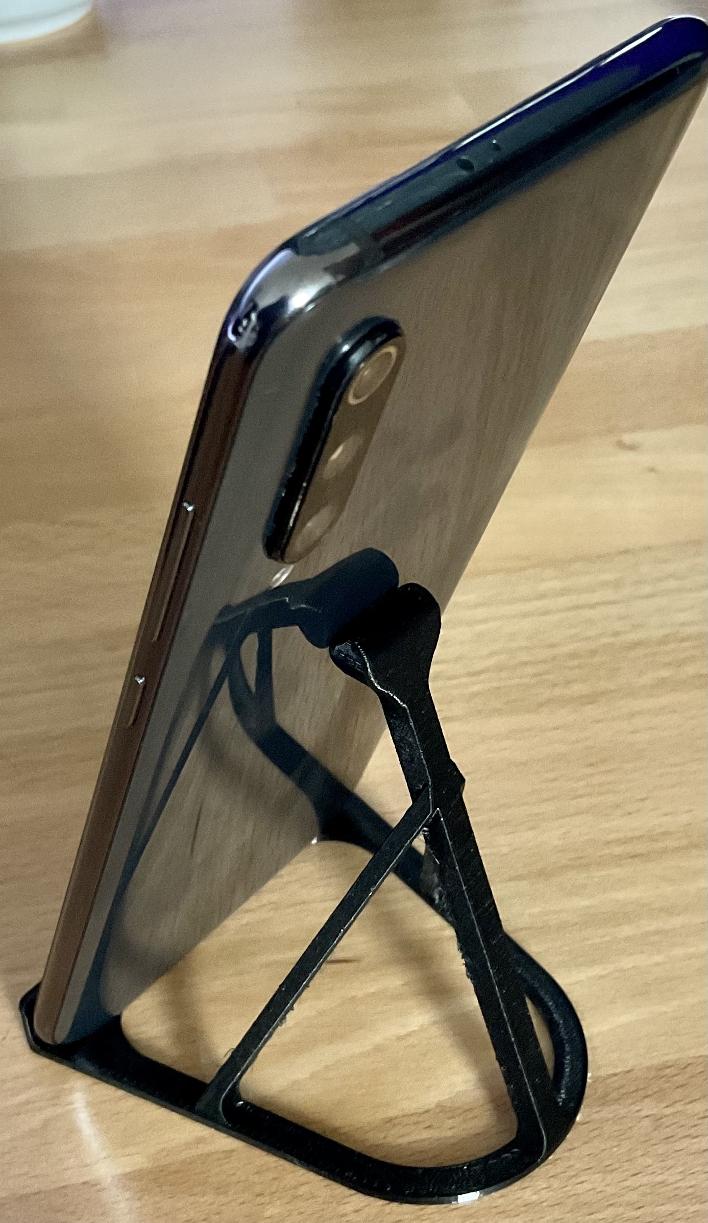 Simple phone stand
