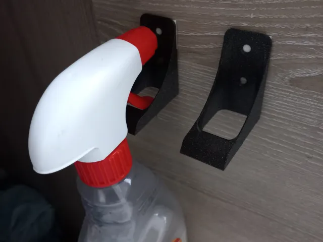 Spray holder