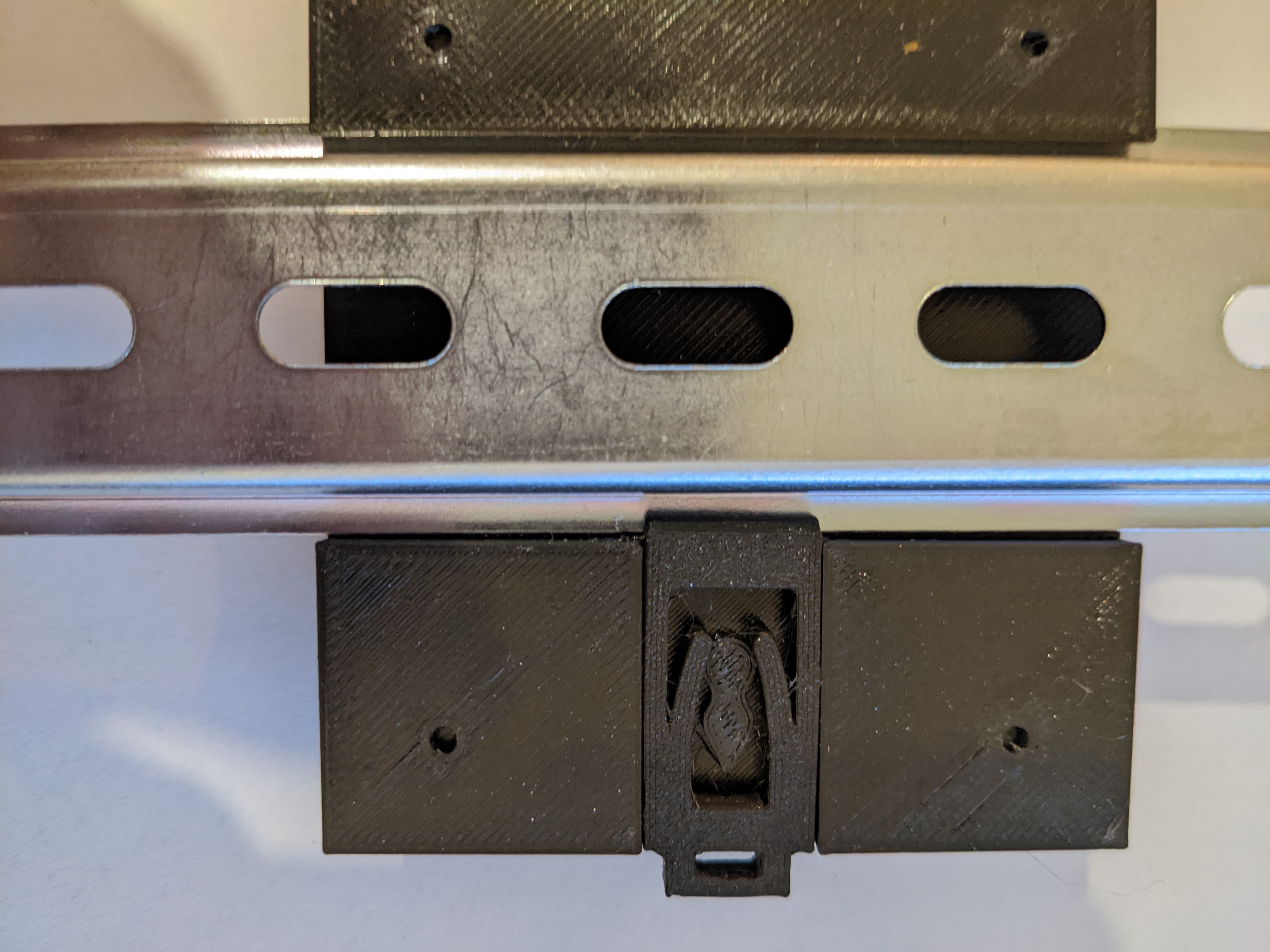 DIN rail mounting bracket by FabianM Download free STL model