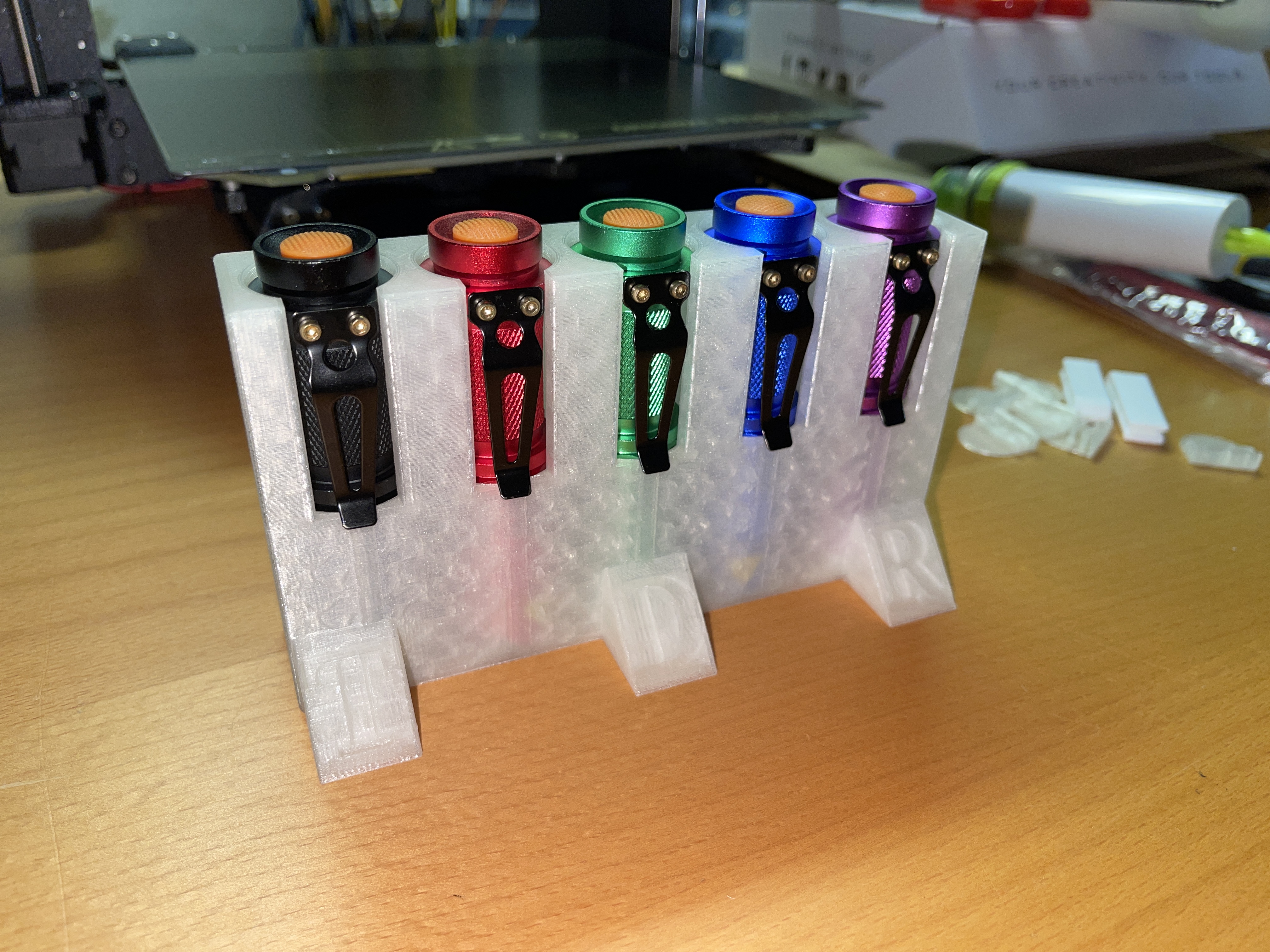 Miniatura 2 do modelo 3D Mini Flashlight Holder