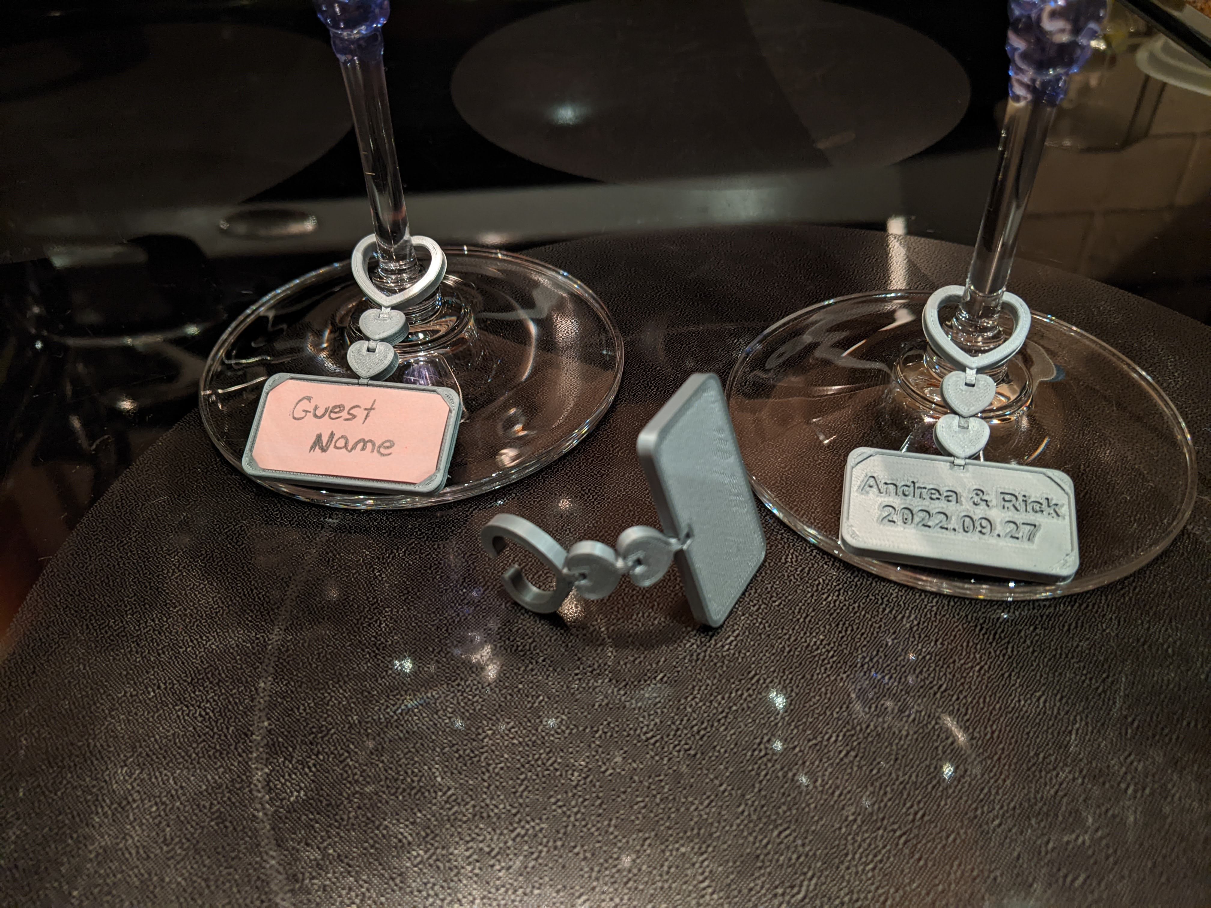 Articulated Heart Themed Wine Glass Name Tag
