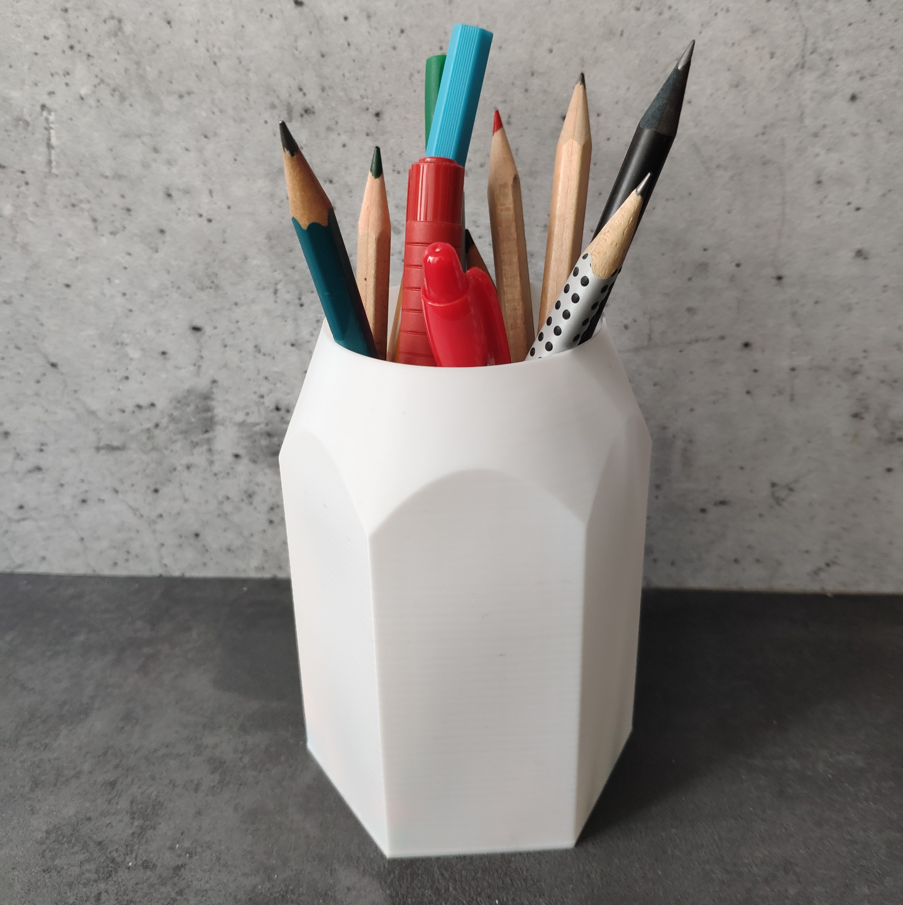 Wavy Pencil Holder - Vase mode by SNASA, Download free STL model