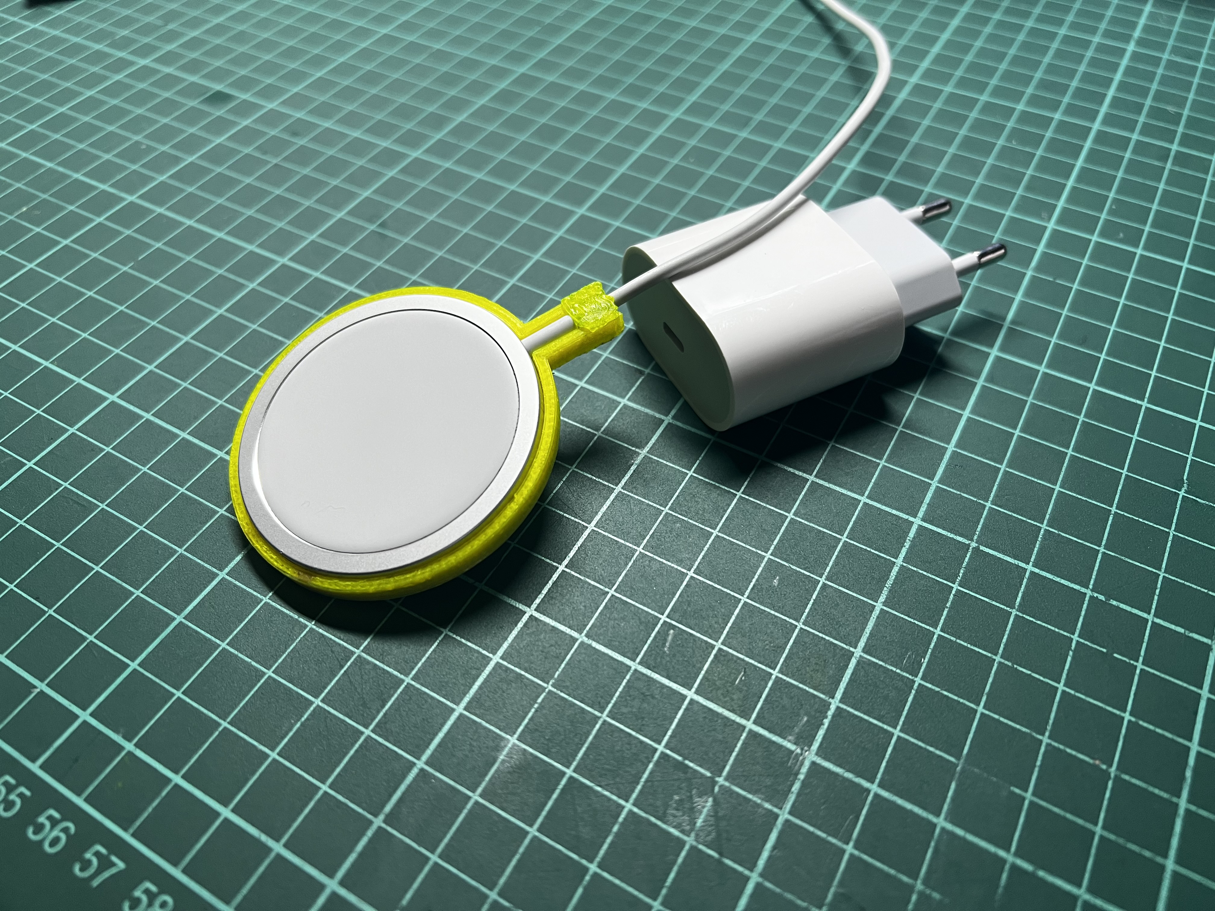 MagSafe Cable saver