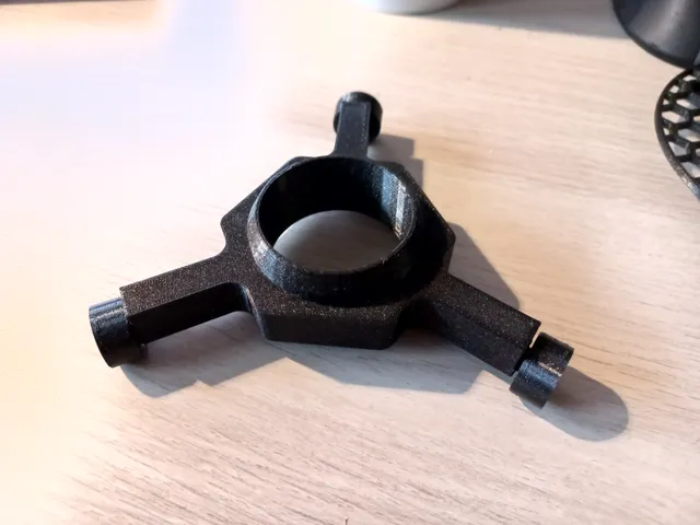 Horizontal spool holder