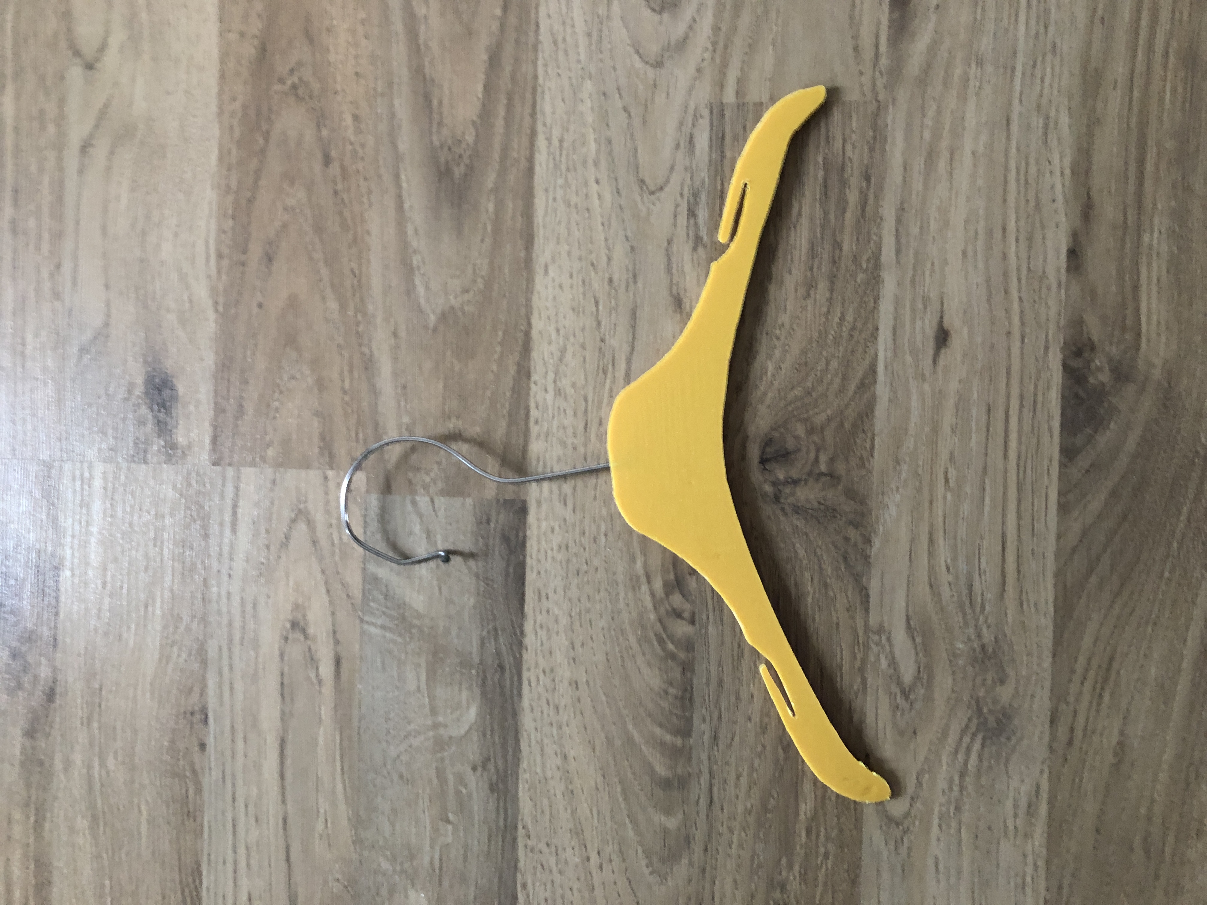 Kid Cloth Hanger