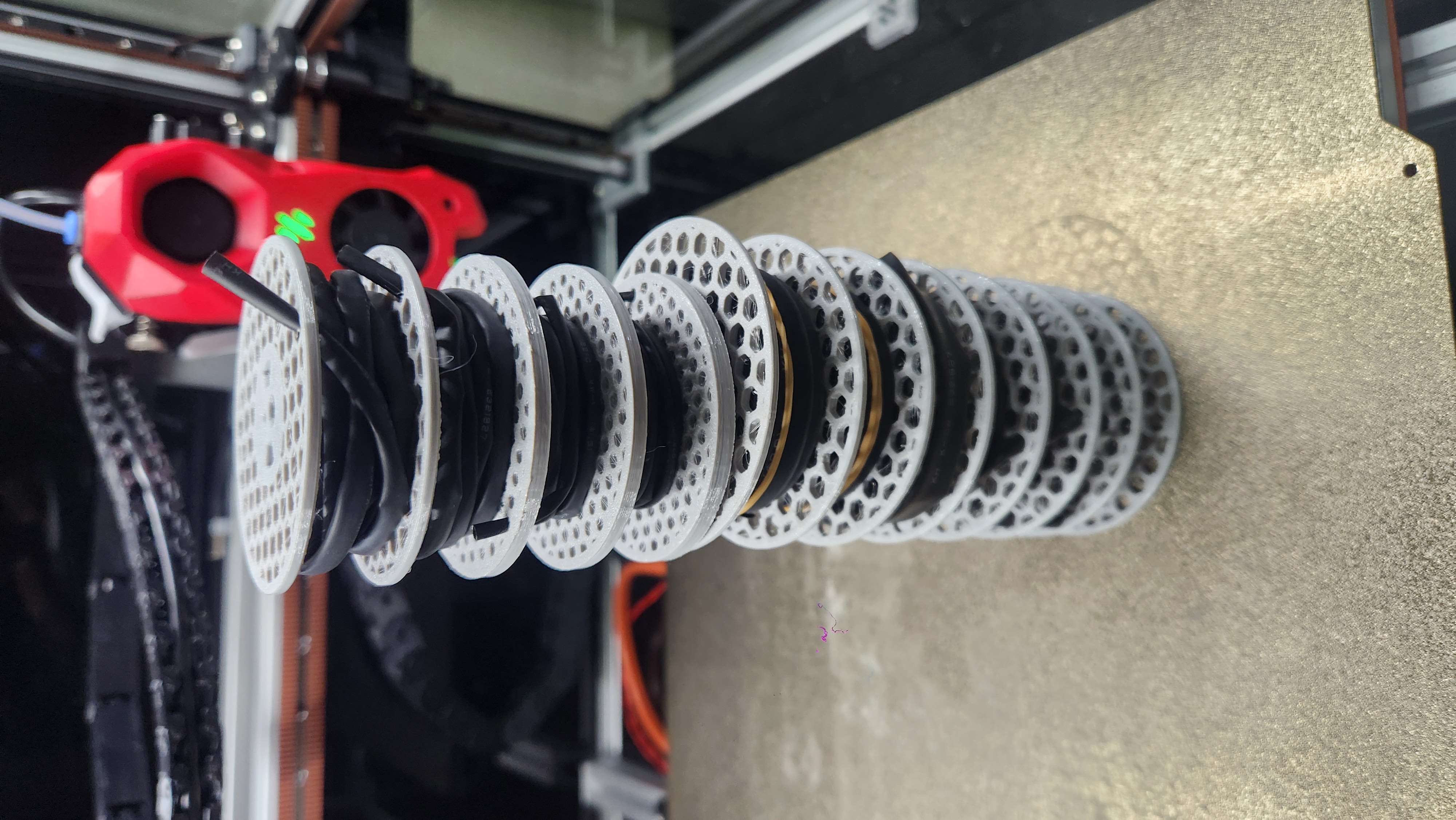 Miniatura 4 do modelo 3D Mini Stackable Wire Spool