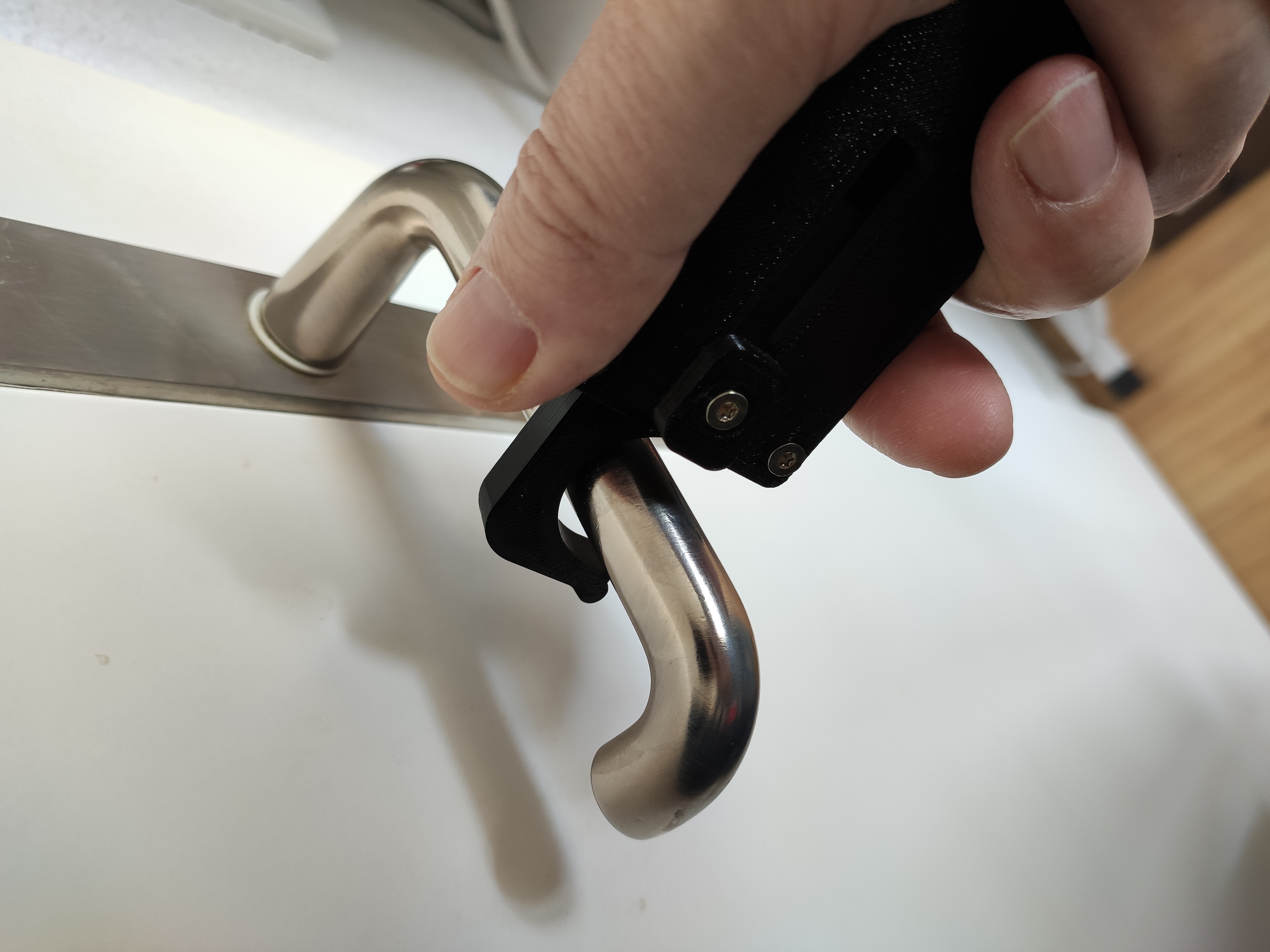 Pandemic Door Opener Tool for Hygienic Maniacs