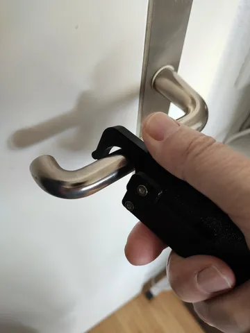 Pandemic Door Opener Tool for Hygienic Maniacs