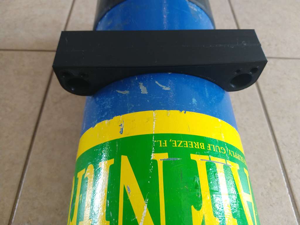 Scuba Tank Roll Control by WackoPrints Download free STL model