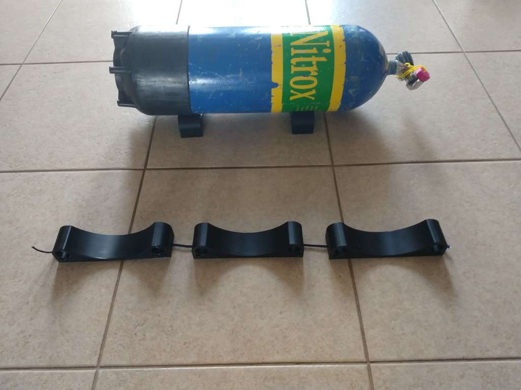 Scuba Tank Roll Control by WackoPrints Download free STL model