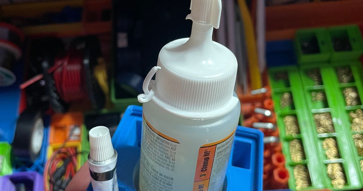Gridfinity Glue Bottle + glue blister pack holder by Jonathan Levi