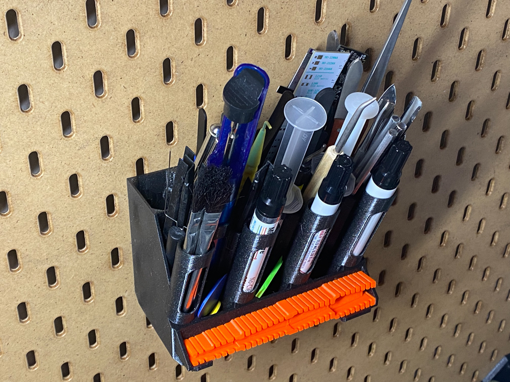 Skadis Holder: Flux Syringe and Pen Holder (uses heat set inserts)