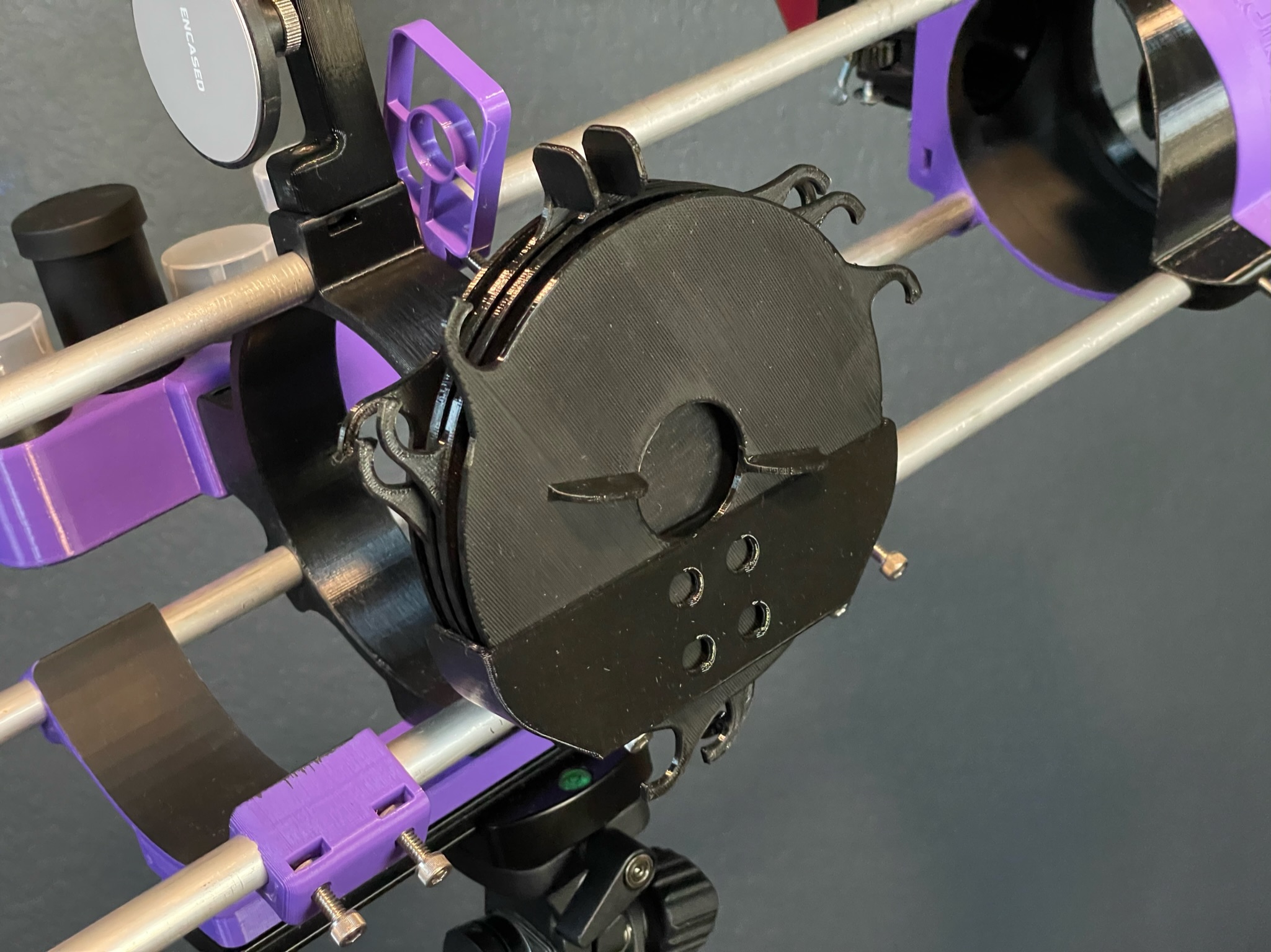 Hadley Telescope Lens Cover Holder