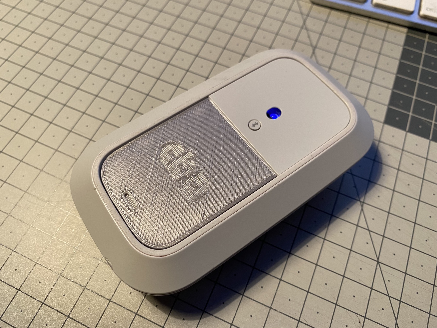 Hood for Microsoft Surface Mobile