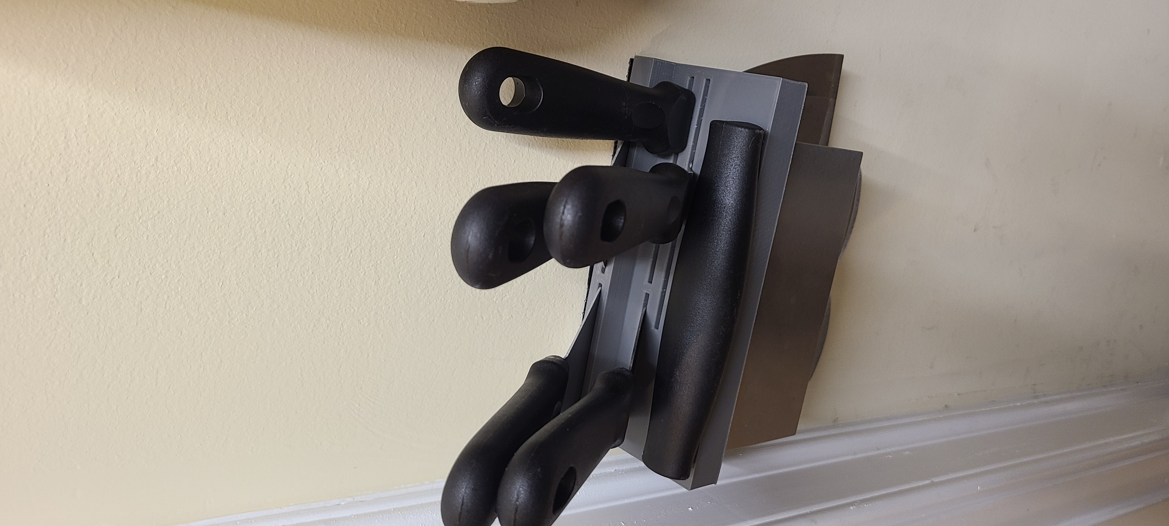 Griddle Tool Holder