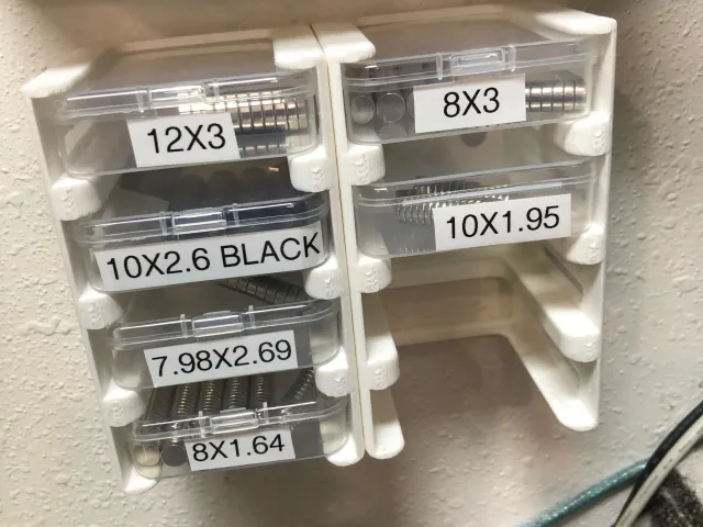 Wall mount for 2"x2"x0.8" boxes