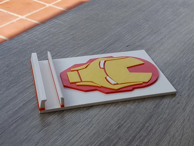 Soporte Celular Iron Man