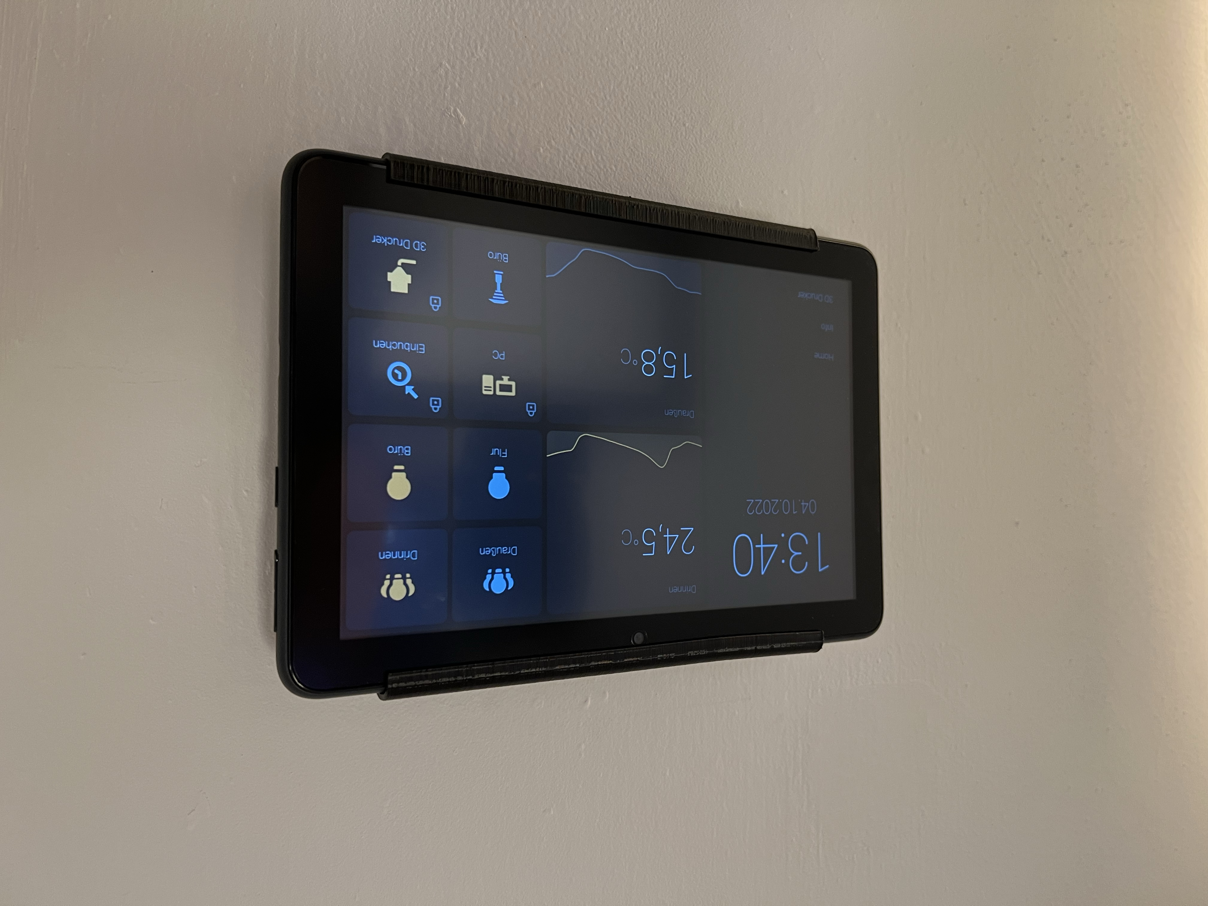 Simple wall mount for Fire HD 8 Plus 2020 Tablet