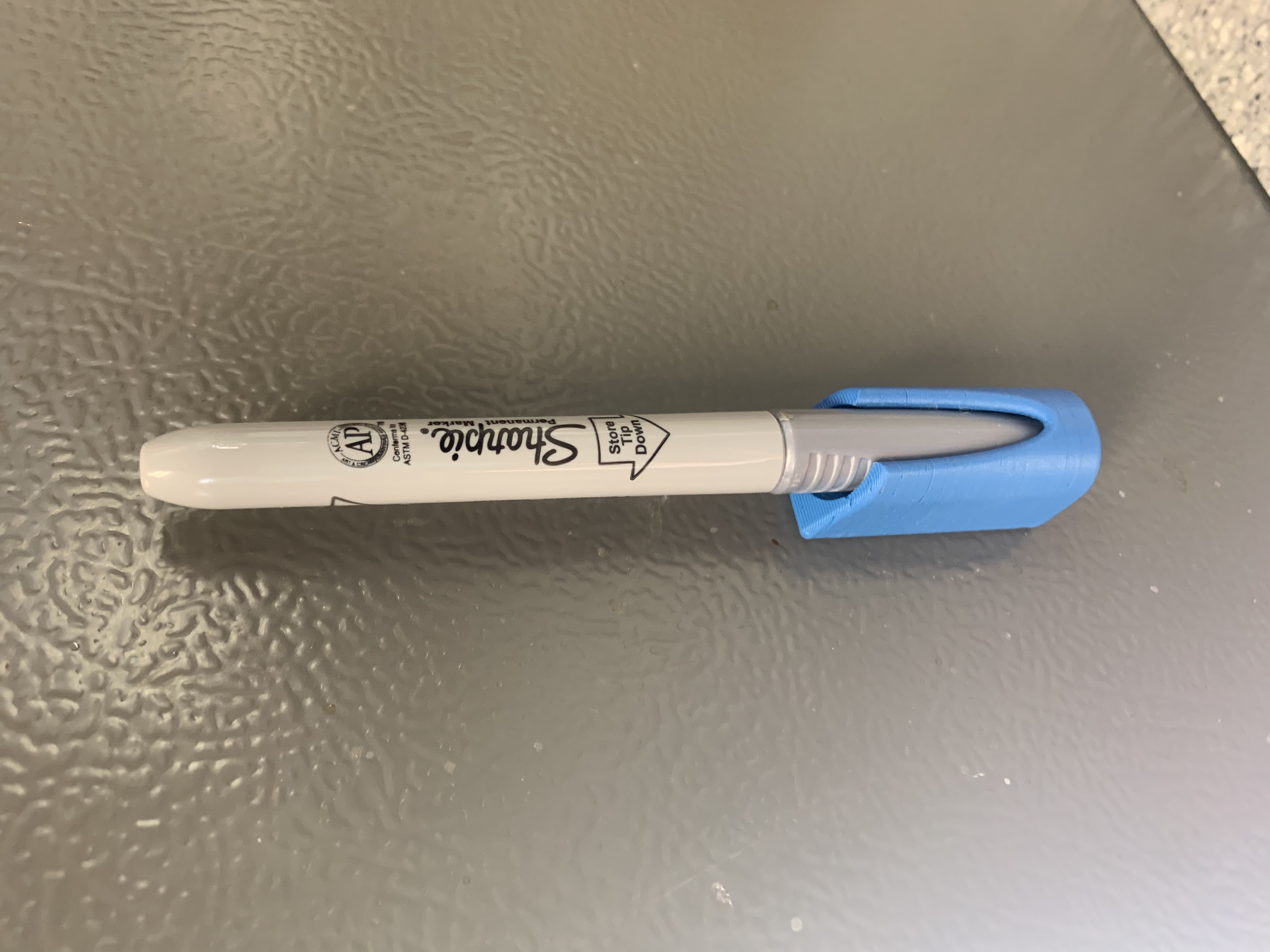 Magnetic Sharpie Holder (For Metallic Marker)