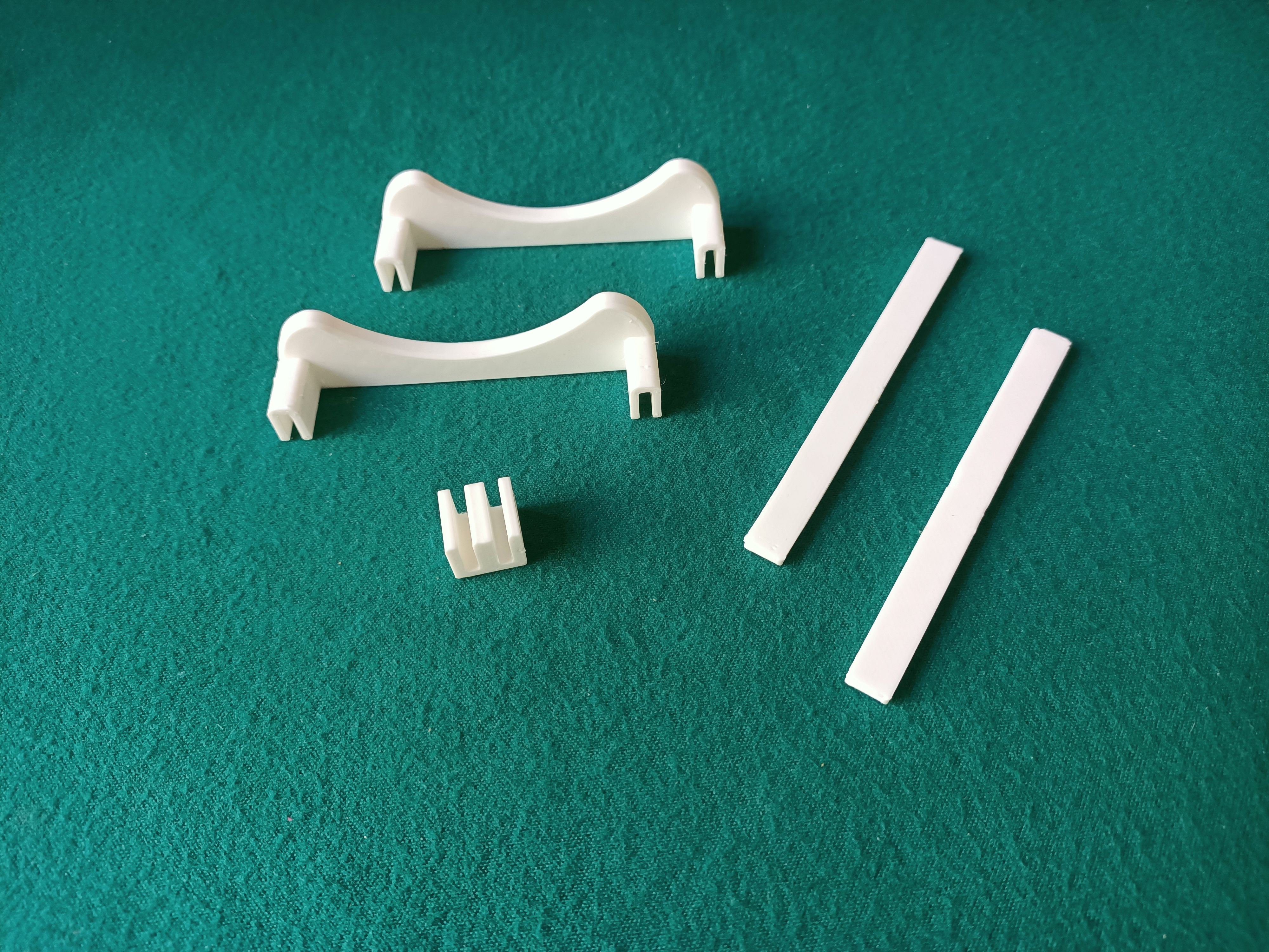 Miniatura 3 do modelo 3D Modular bottle rack for the fridge