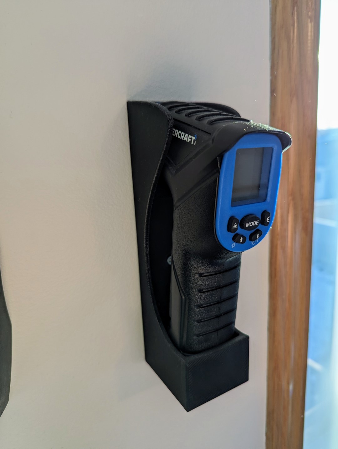 Mastercraft Thermometer Wallmount by DessR Download free STL model