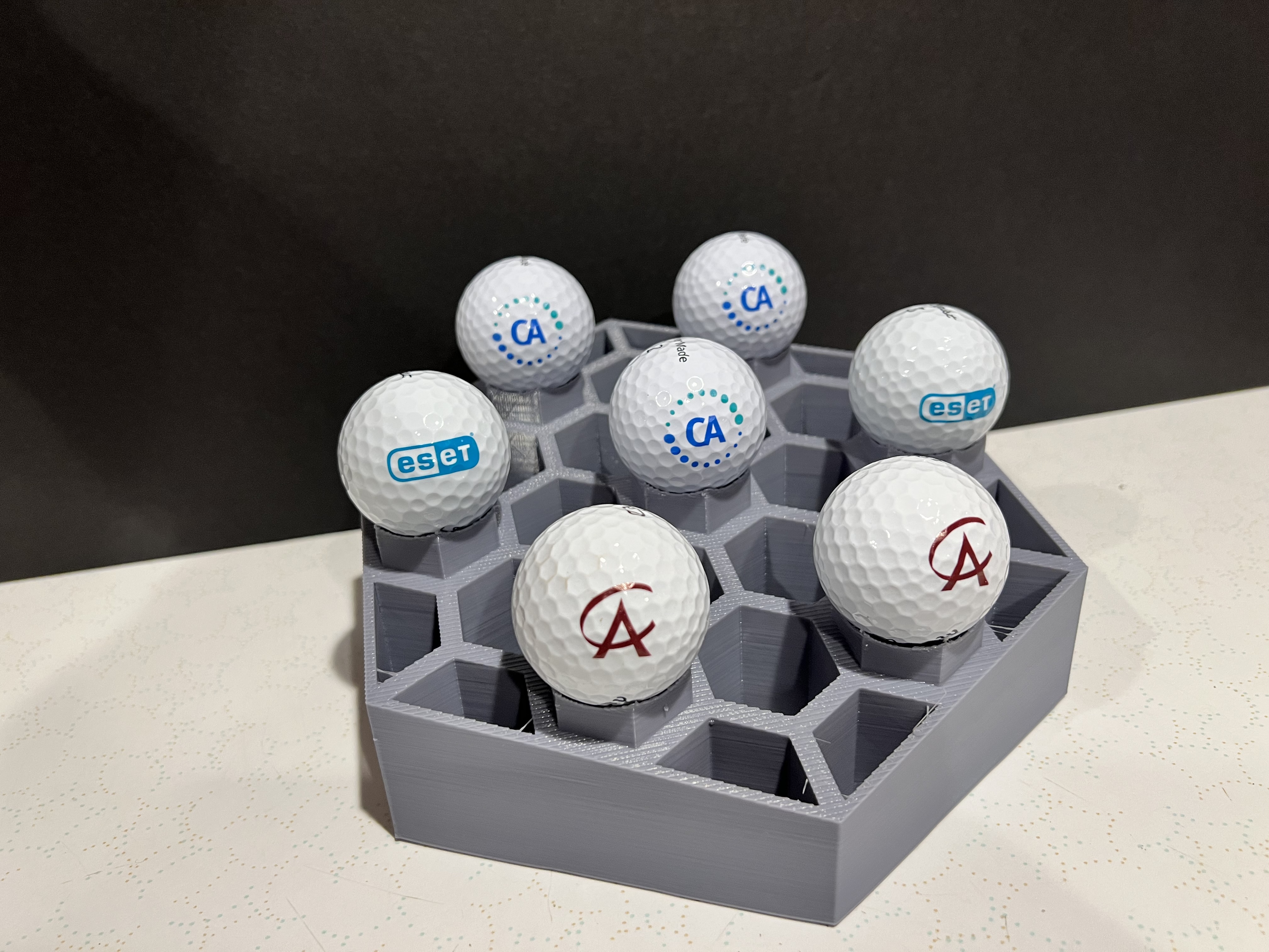 Hexagonal Golf Ball Display Stand (7 balls)