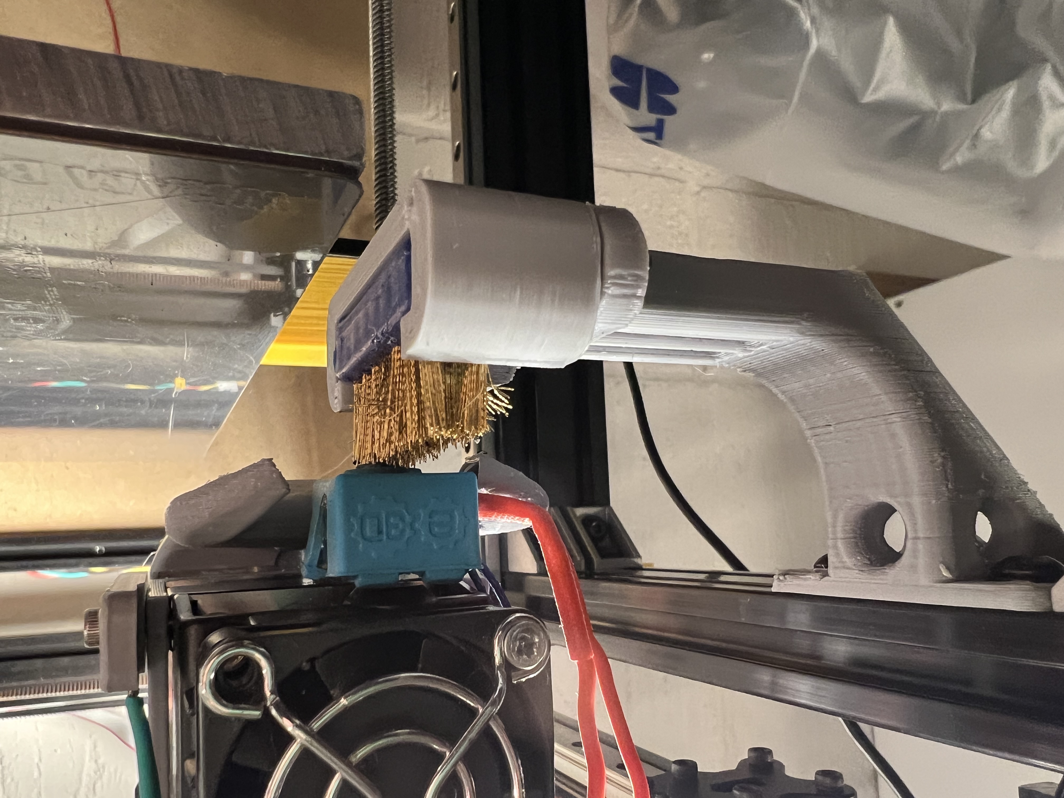 CUBEN - Nozzle brush holder