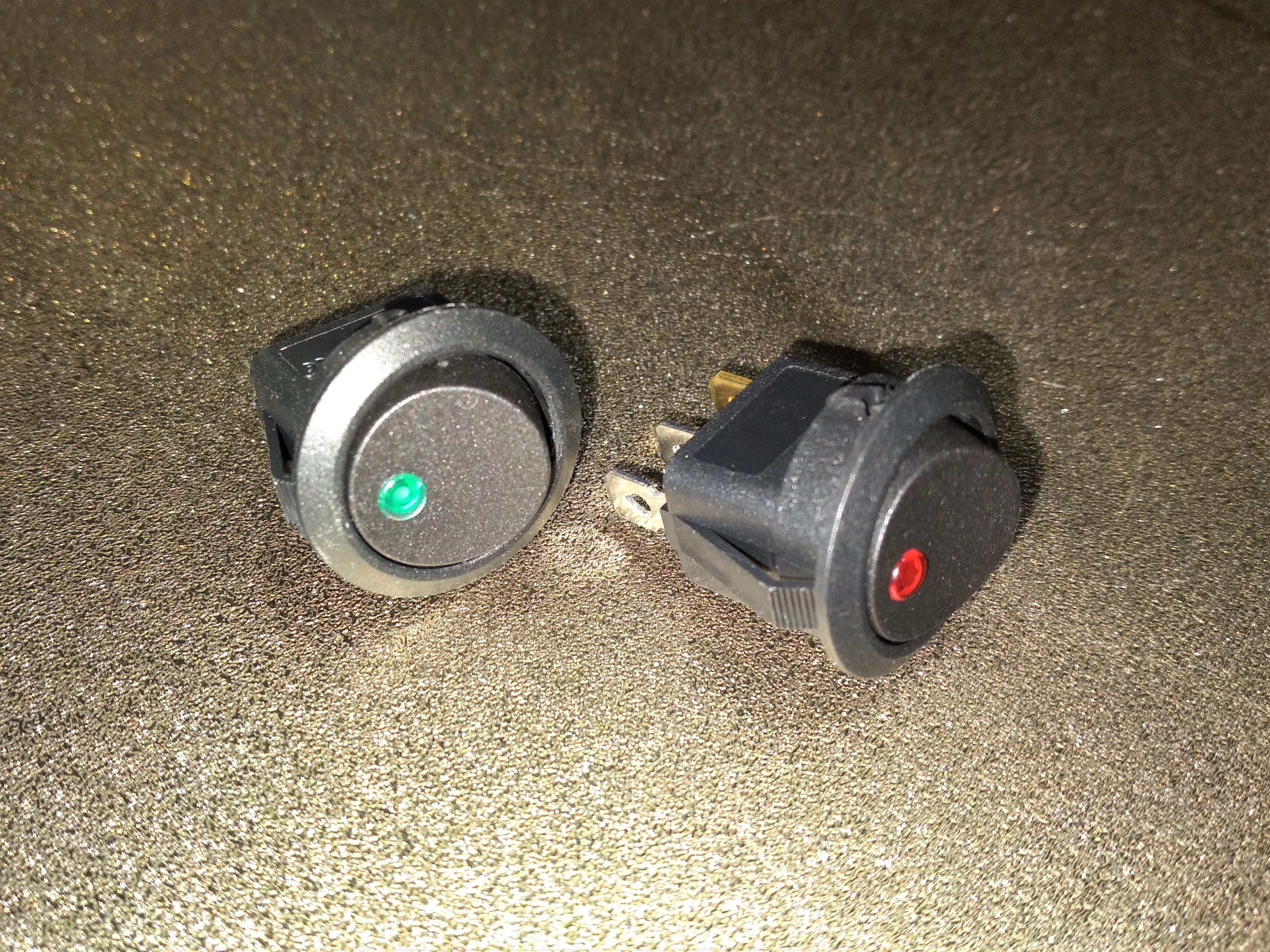 Miniatura 3 do modelo 3D 12 Volt Switch Box