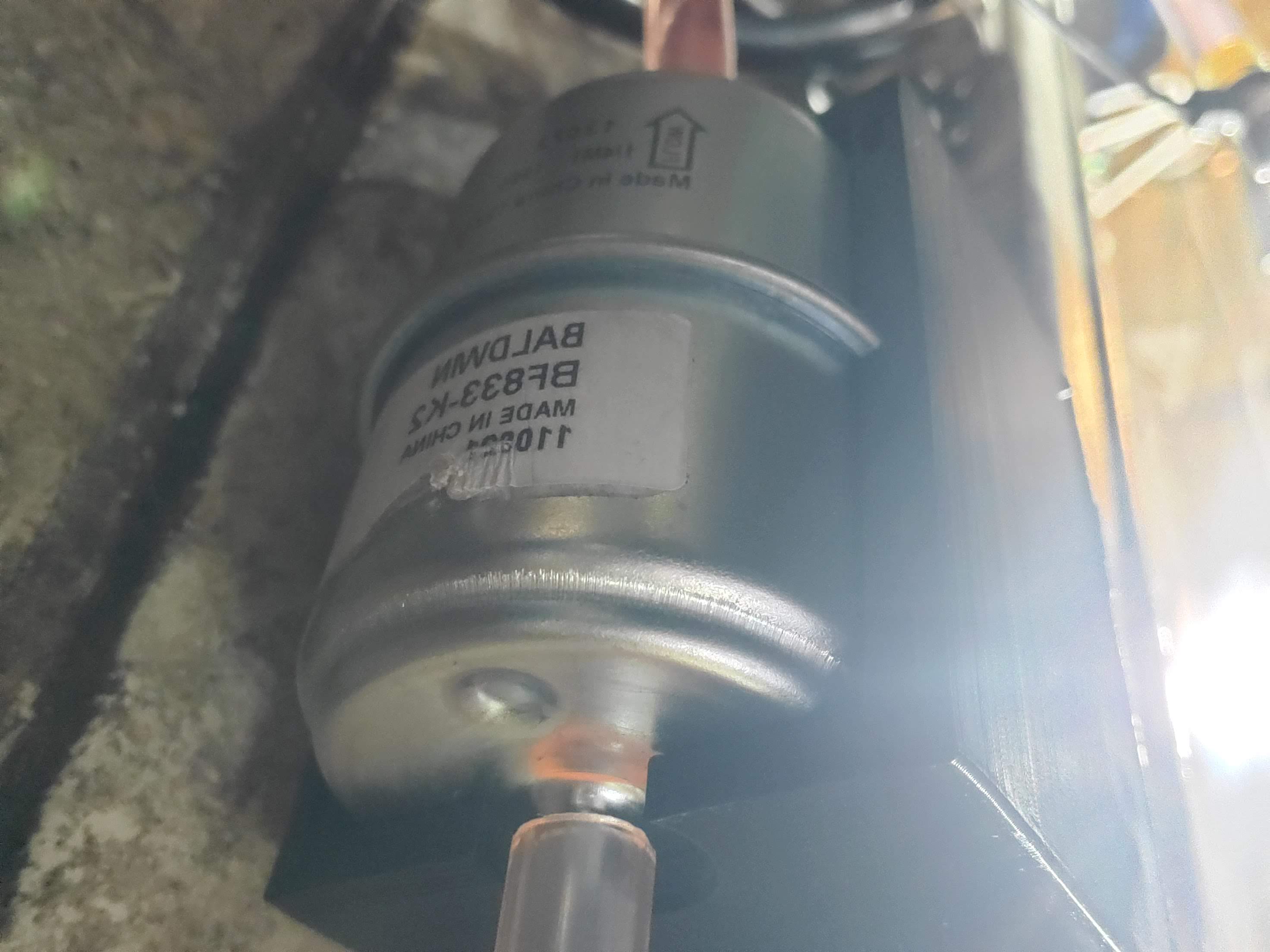 JS550 Fuel Filter Mount by Dustin Download free STL model