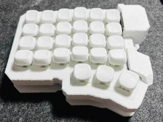 Screwless low profile case with magsafe support for AliExpress kit