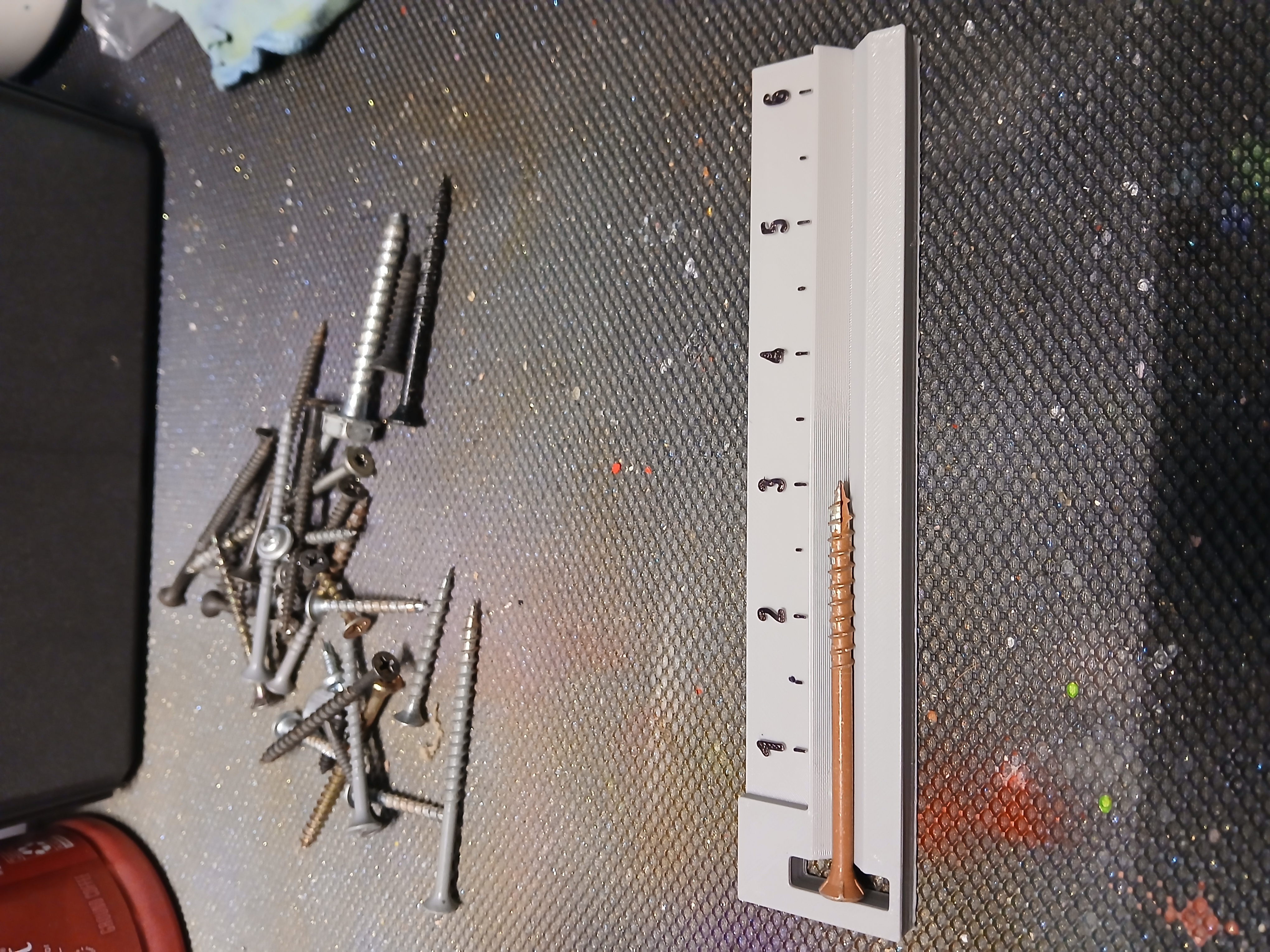 screw and bolt ruler