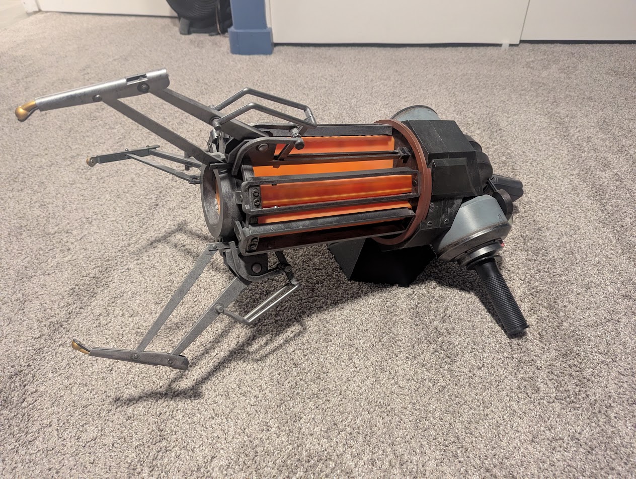 NECA Half Life 2 Gravity Gun stand
