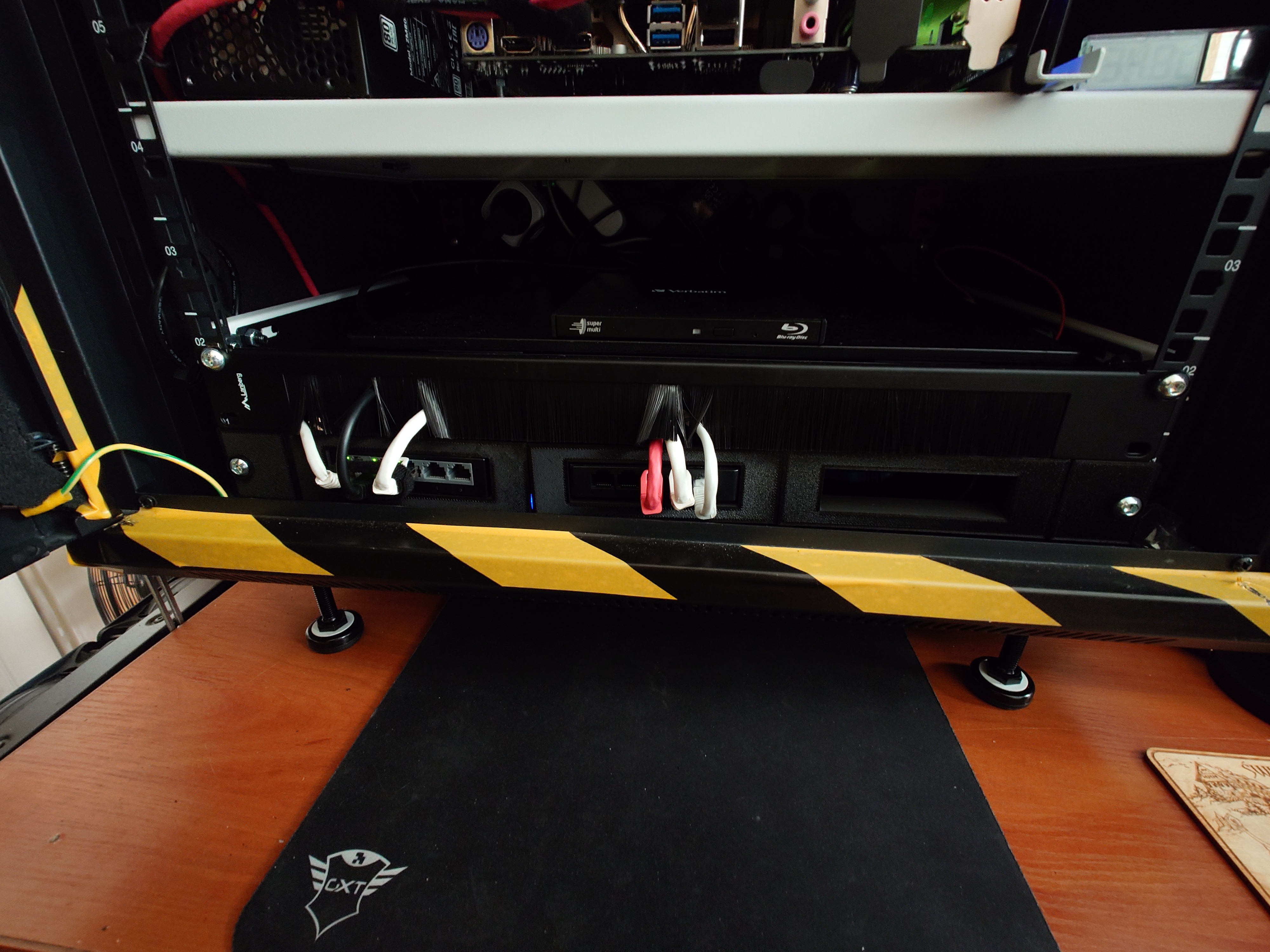 1U Rack Multiple Switch mounts