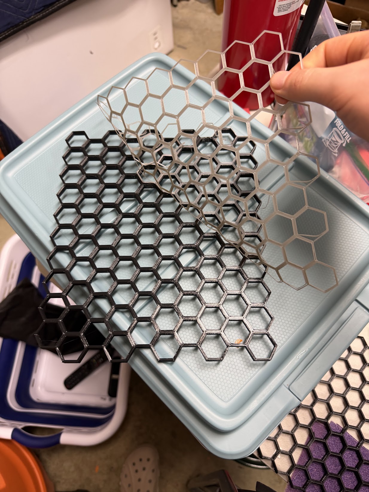 Stacked honeycomb storage wall - thin PLA separator