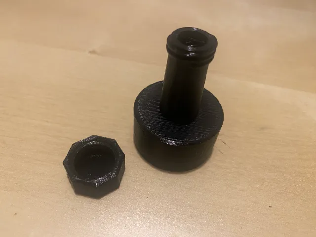 Refill Bottle Adapter – Einfüllhilfe für Nachfüllbeutel (28,5 mm Gewinde)